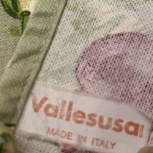 Vintage Vallessusa Grape Print Fabric decorative napkin